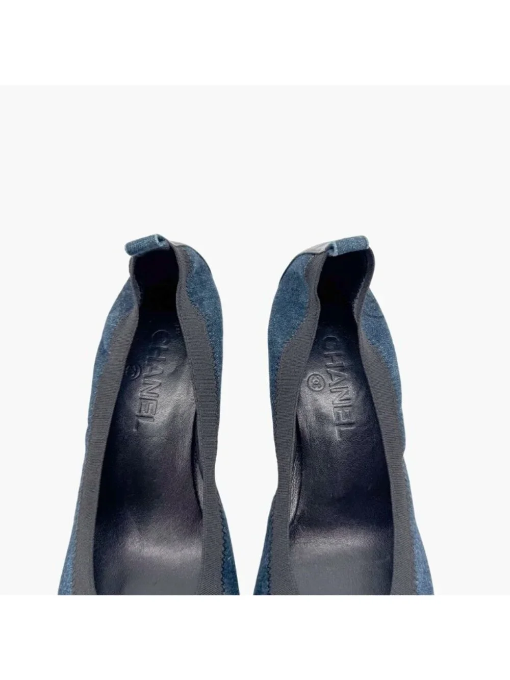 Chanel Elastic CC Logo Blue Denim Pumps High Heels Size 39 US 8-8.5 Women